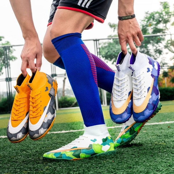 New Men Soccer Shoes Colored Football Boots High Ankle Cleats Training Sport Shoes Comfortable Waterproof Football Sneakers 