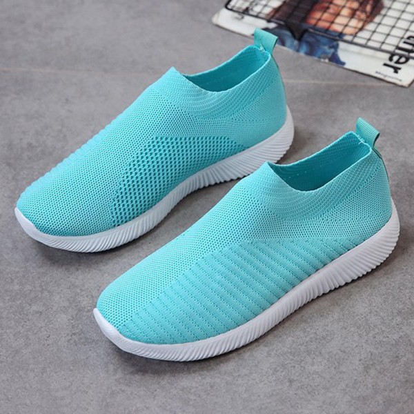 Large Size Women Mesh Outdoor Slip On Sneakers 