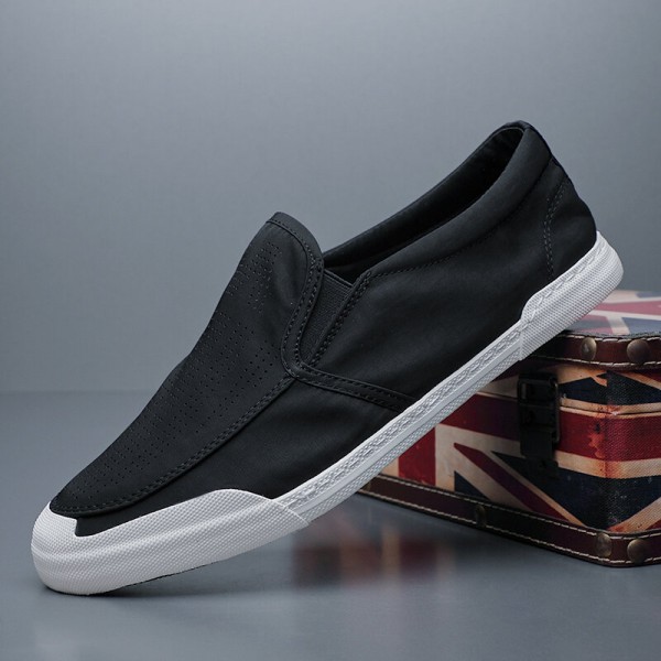 Men Breathable Ice Silk Soft Comfy Sole Solid Slip On Casual Court Shoes 